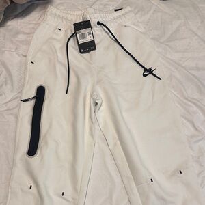 Nike Tech Fleece Womens XS White